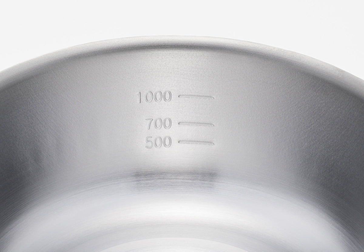 Yoshikawa Oishii Saisai Tabletop Hot Pot with Markings 18cm SJ-3627