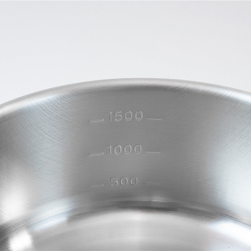 Wahei Freiz Yukihira Saucepan With Measuring Marks, Induction Ready