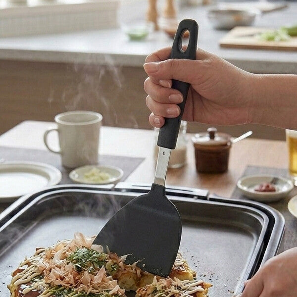 Tanabe Kanagu Heat Resistant Flat Spatula Black 0248