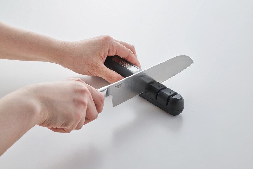 Thermos Compact Knife Sharpener Black KK-AA001