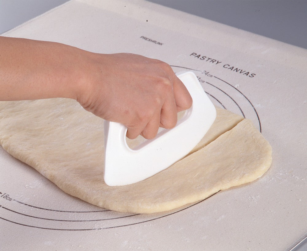 Tiger Crown Plastic Dough Scraper 1753