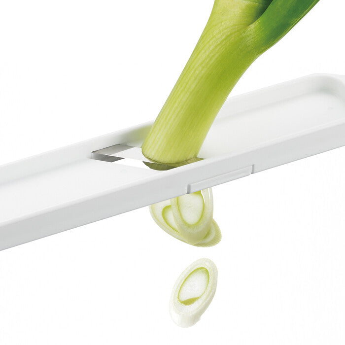 Akebono Sangyo Green Onion Diagonal Slicer CH-2093
