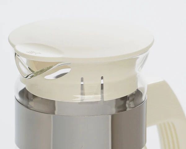 Hario Slim Refrigerator Water Pitcher 1.4L Off-White RPLN-14-OW