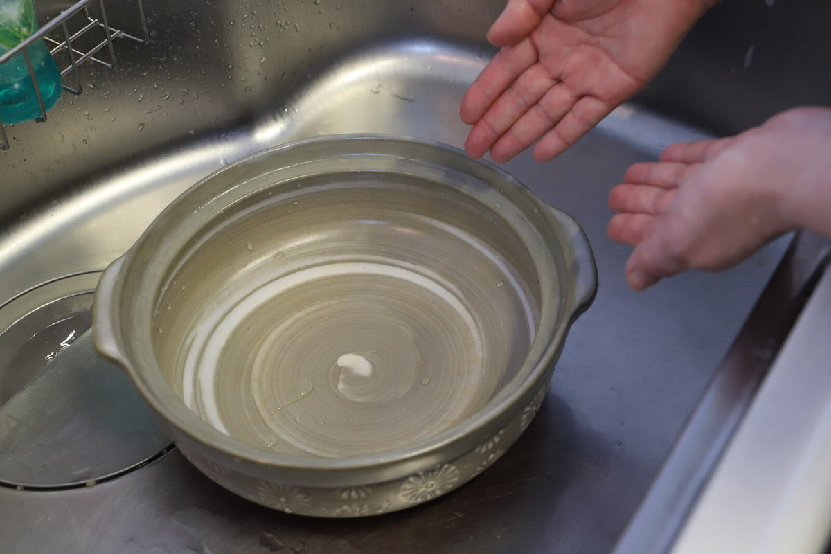 Kyoto Katsugu Non-Stick Donabe Clay Pot