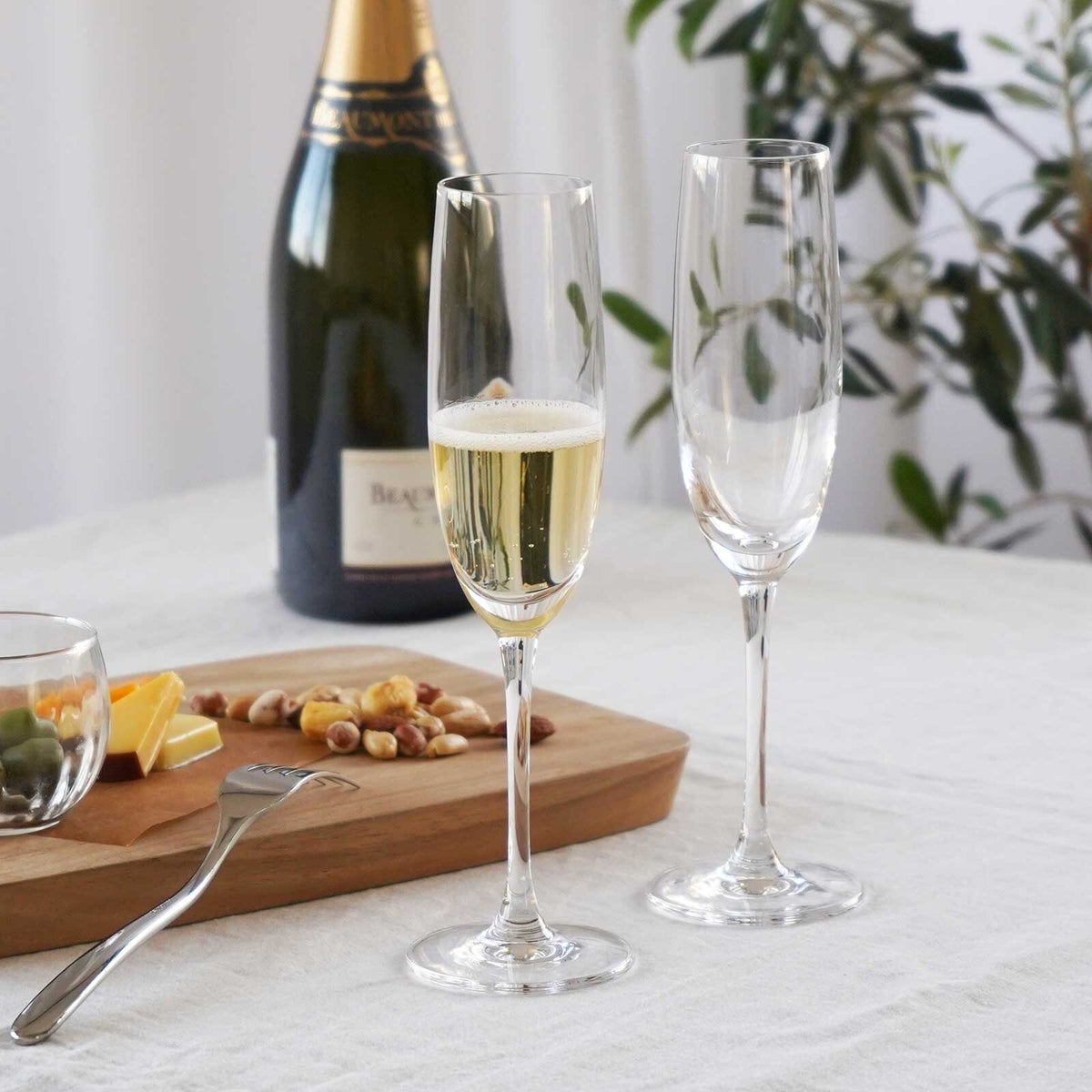 Toyo-Sasaki Glass Crystal Champagne Glass Set G456-S111
