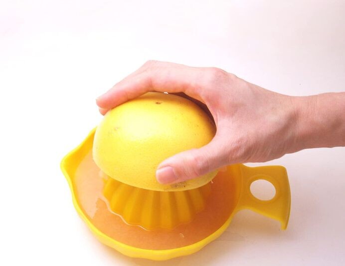 Nonoji Grapefruit Juicer with Seed Strainer Plastic LSQ-G01Y