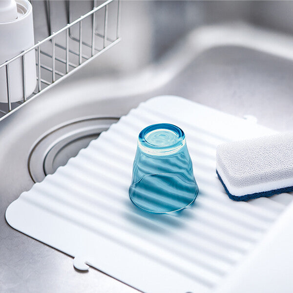 Richell Cherie Standing Dry Silicone Sink Mat S White