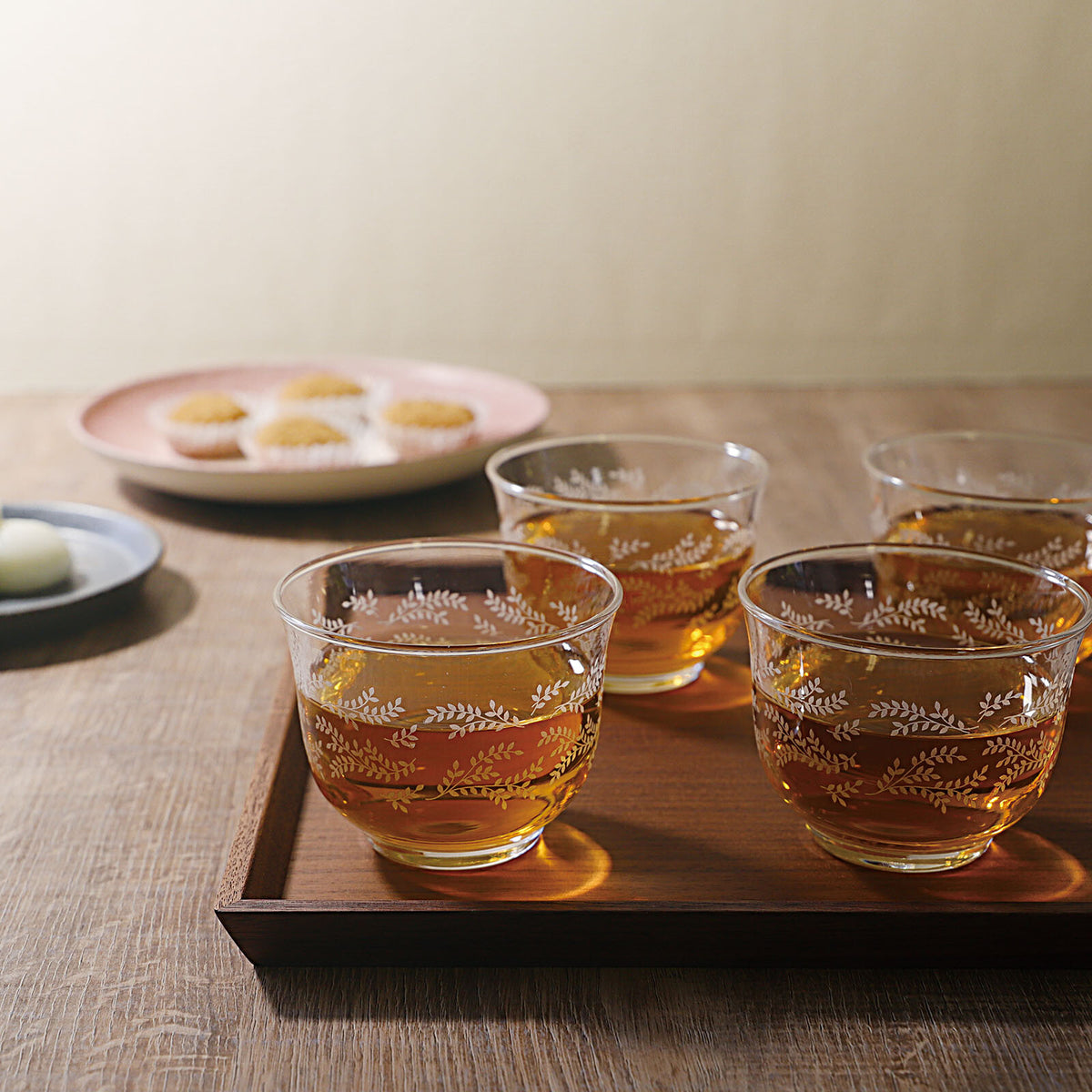 Toyo-Sasaki Glass Leaf Line Cold Tea Set