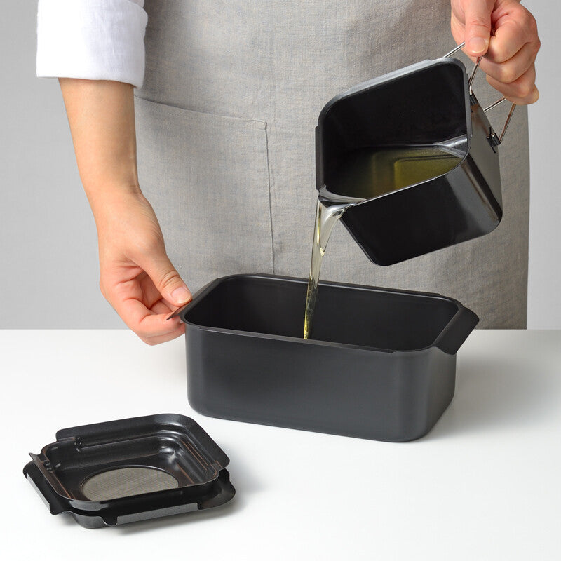 Wahei Freiz Poco Frit Square Oil Pot RD-0097