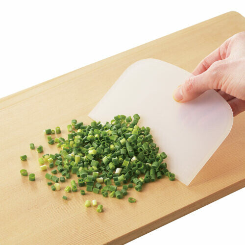 Tiger Crown Dough Scraper with Measurement Scale 555
