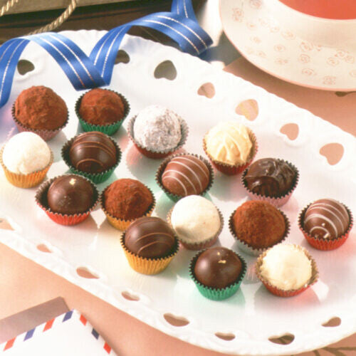 Tiger Crown Mini Round Aluminum Foil Candy Cups 30 Pack 1140