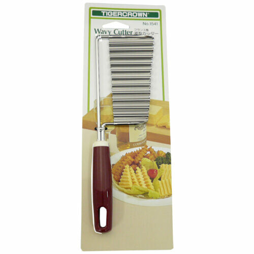Tiger Crown French Style Wavy Pastry Cutter 1541