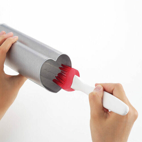 Tiger Crown With Silicone Pastry Basting Brush Large 2248