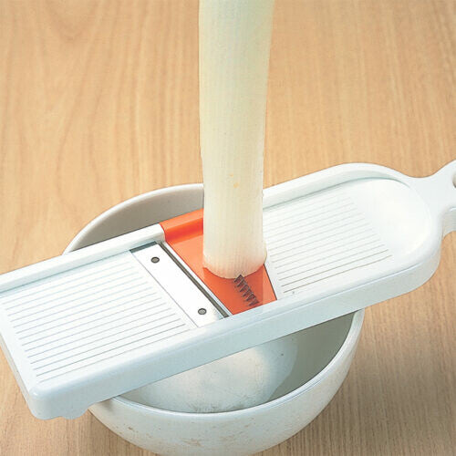 Tiger Crown Condiment Slicer for Green Onion and Herbs with Finger Guard 2265