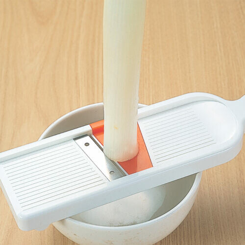 Tiger Crown Condiment Slicer for Green Onion and Herbs with Finger Guard 2265