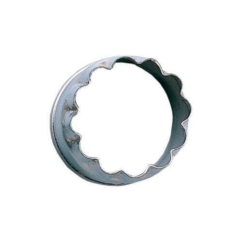 Tiger Crown Stainless Steel Cookie Cutter Chrysanthemum Large 2667