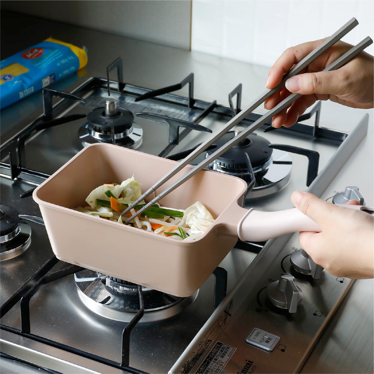 CB Japan Supot Deep Square Frying Pan 13x18cm Beige