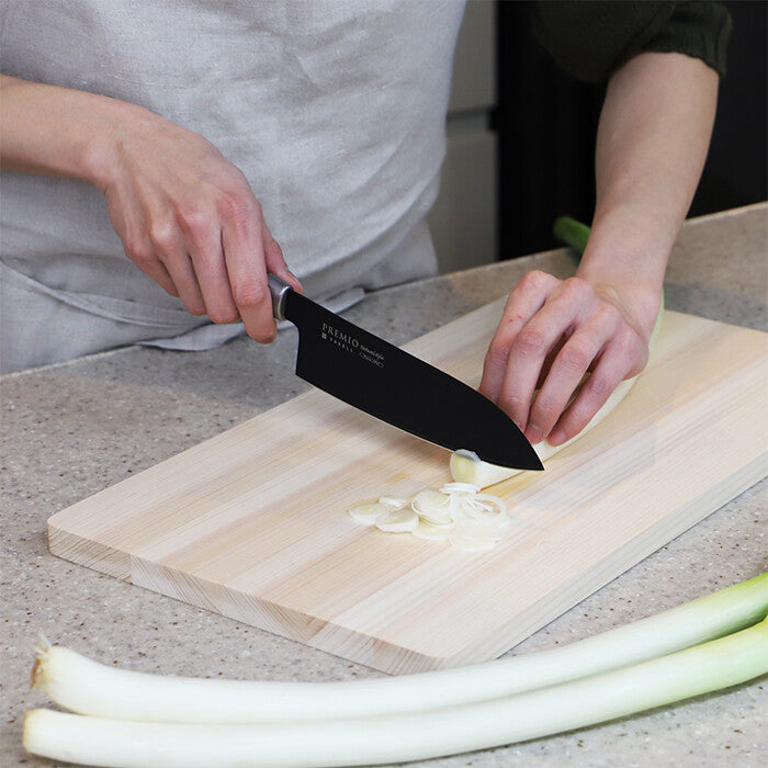 Yaxell Premio Natural Style Silicone Coated Knife