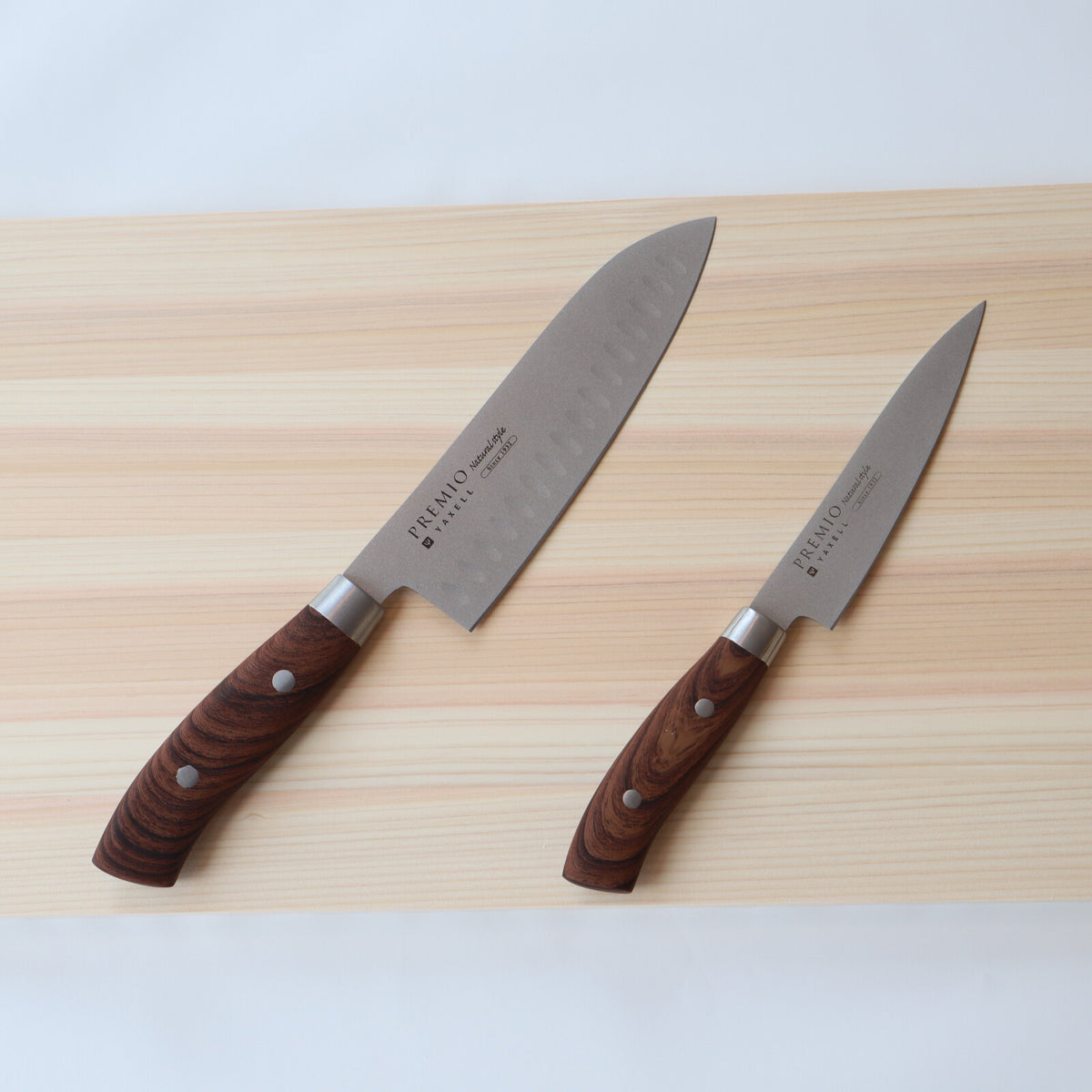 Yaxell Premio Natural Style Silicone Coated Knife