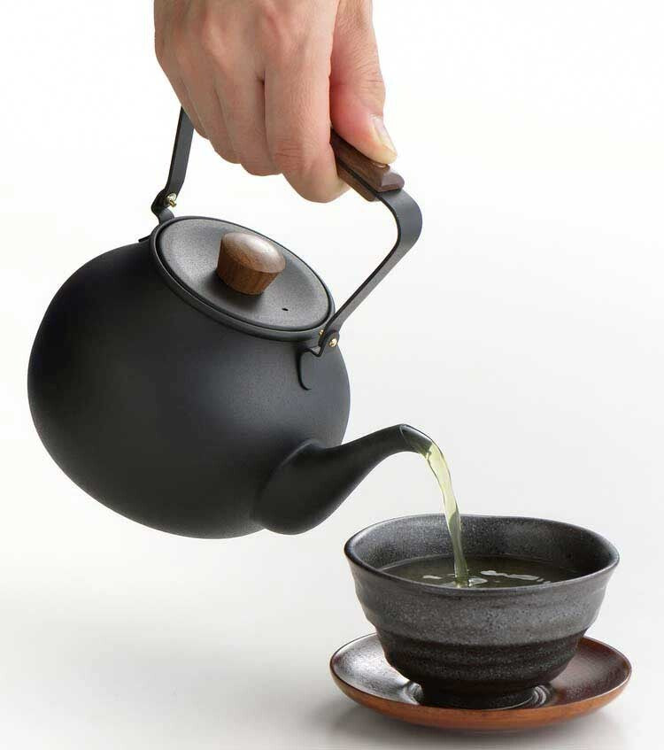 Miyazaki Seisakusho Chaki Teapot with Strainer Black Large 0.7L CHA-6