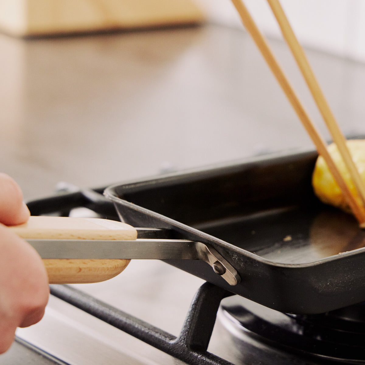 Wahei Freiz Enzo Iron Tamagoyaki Pan 12x19cm EN-014
