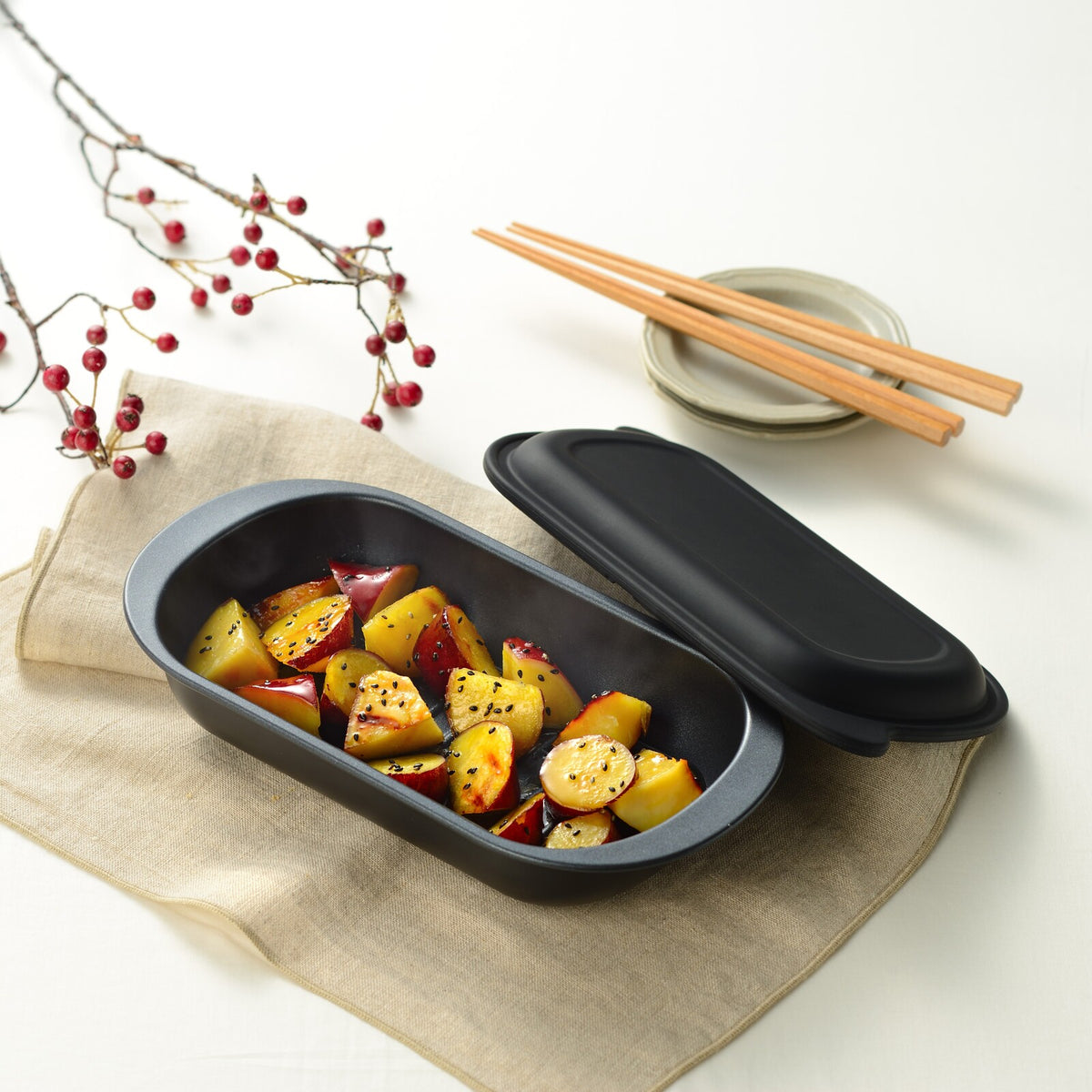 Wahei Freiz Slim Microwave-Safe Pan RE-7758