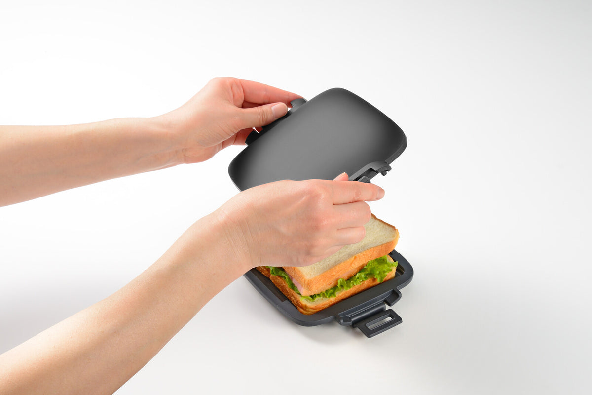 Wahei Freiz Pari-ju Microwave Sandwich Maker RE-7757
