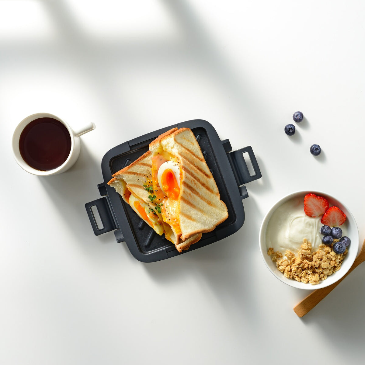 Wahei Freiz Pari-ju Microwave Sandwich Maker RE-7757