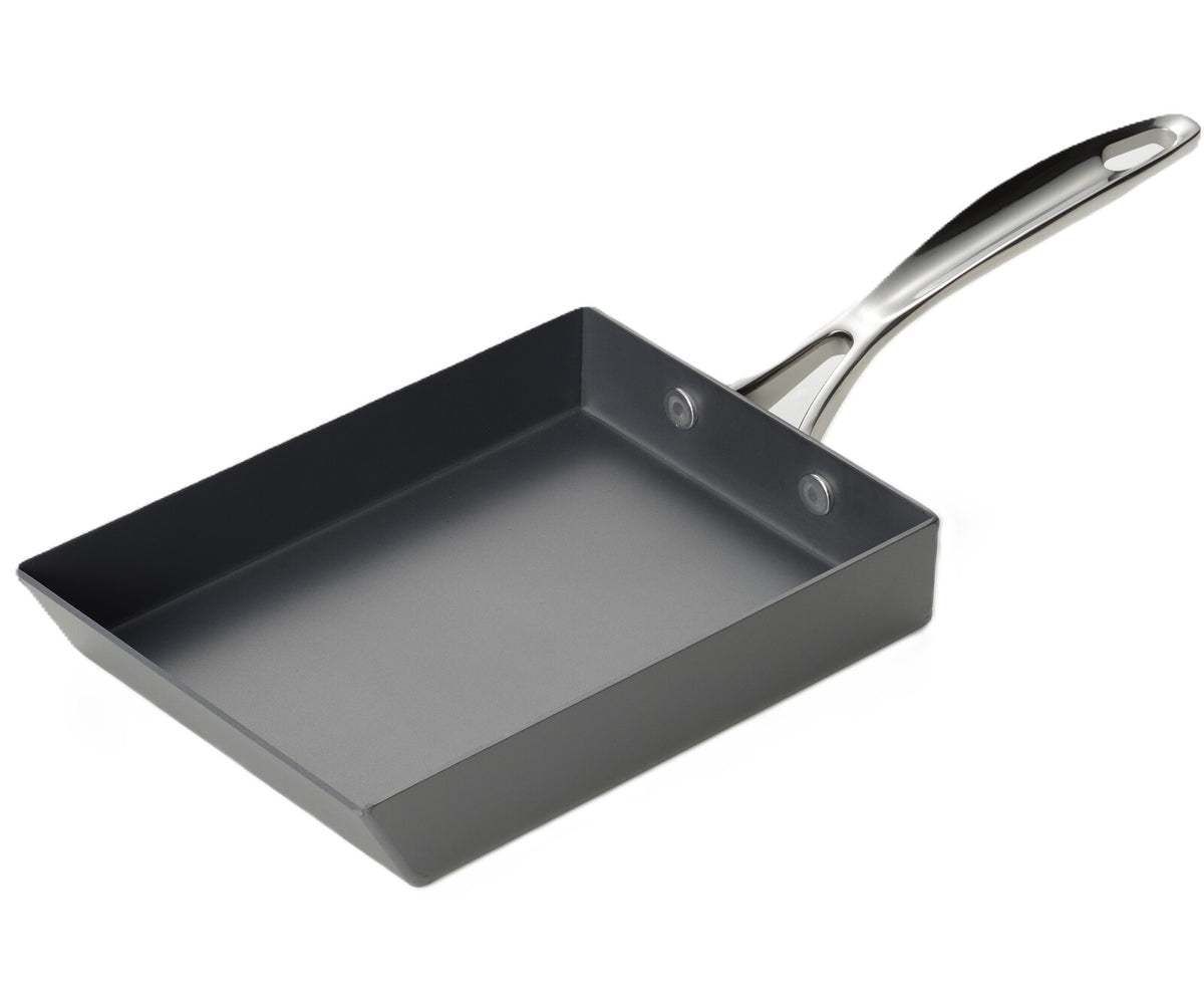 Wahei Freiz Nitrided Iron Tamagoyaki Pan with Lid 13x19cm