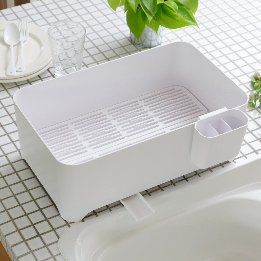 Wahei Freiz Yohaku Dish Drainer Case Doubles as Wash Tub Pure White MG-0311