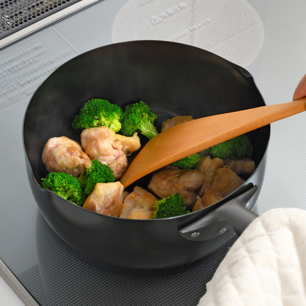 Wahei Freiz Tsubamesan Iron Stir Fry Pan, Induction Compatible