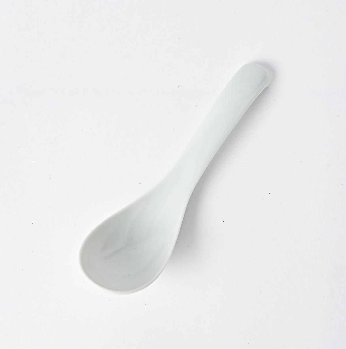 Hakusan Porcelain Hasami-Yaki Ramen Spoon Moist White