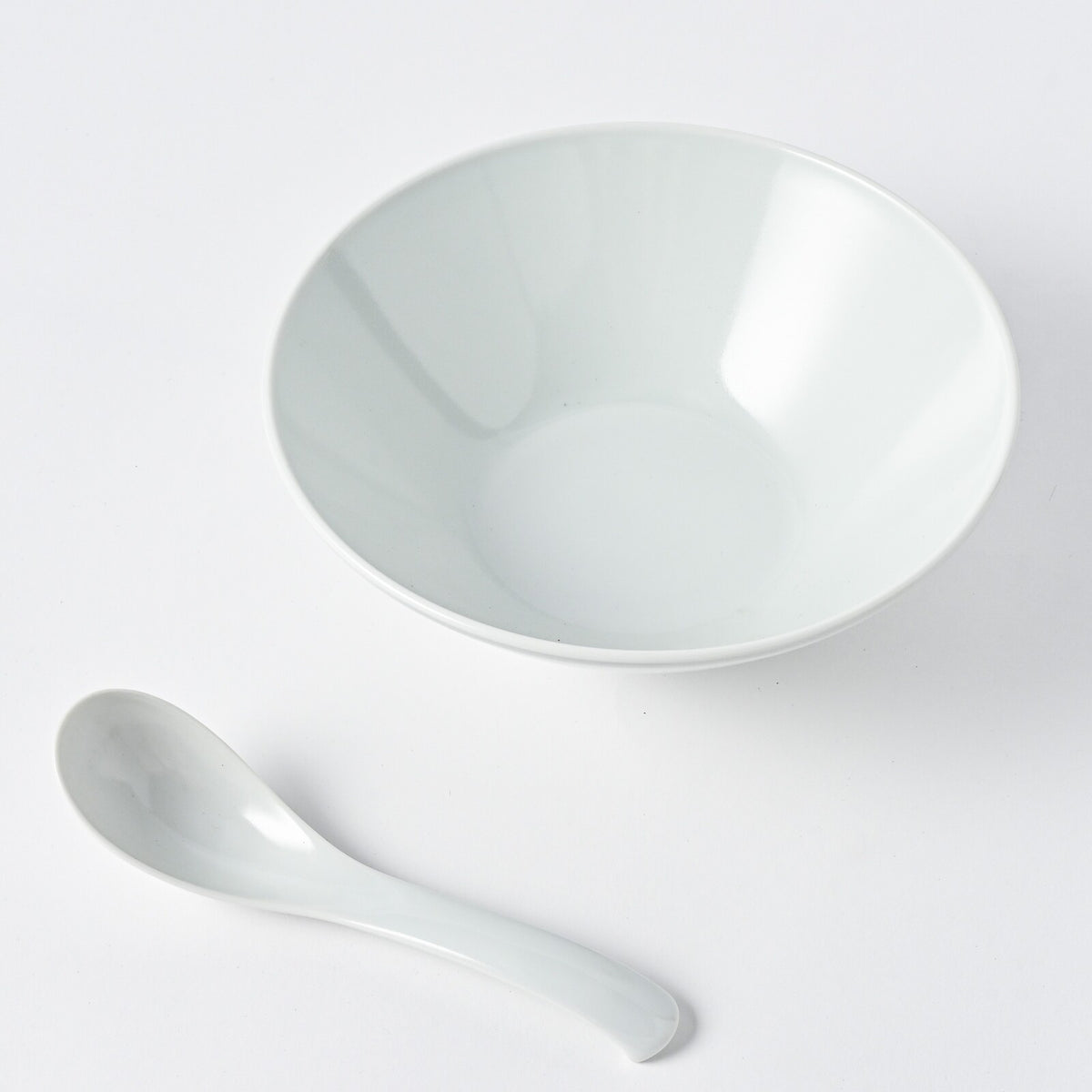Hakusan Porcelain Hasami-Yaki Ramen Spoon Moist White