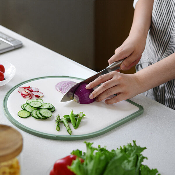 Arnest Teardrop Cutting Board Olive Dishwasher Safe