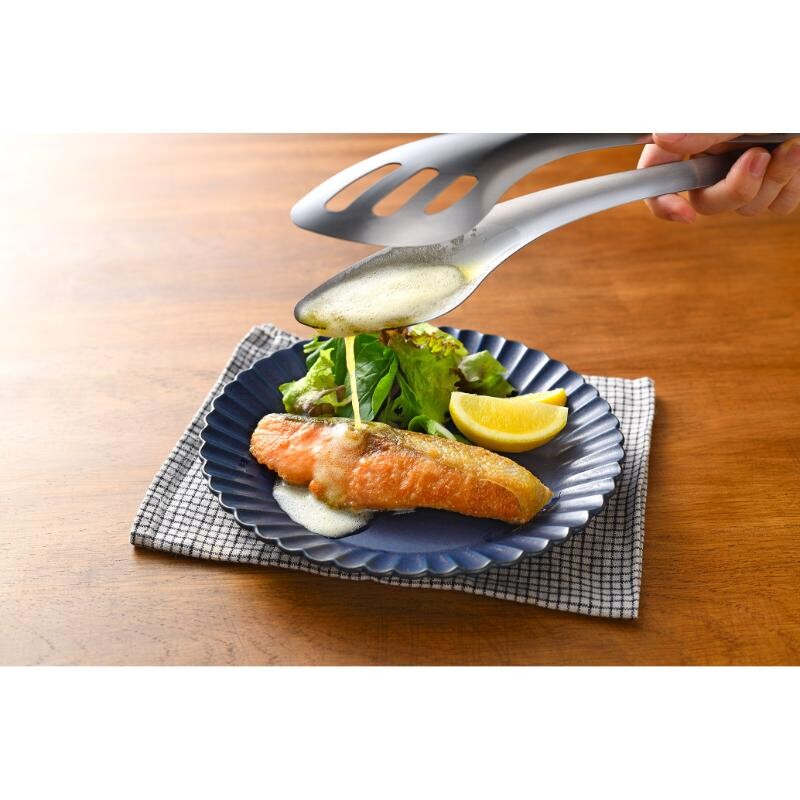 AUX Sturdy Grip Tongs with Sauce Scoop AUT1421