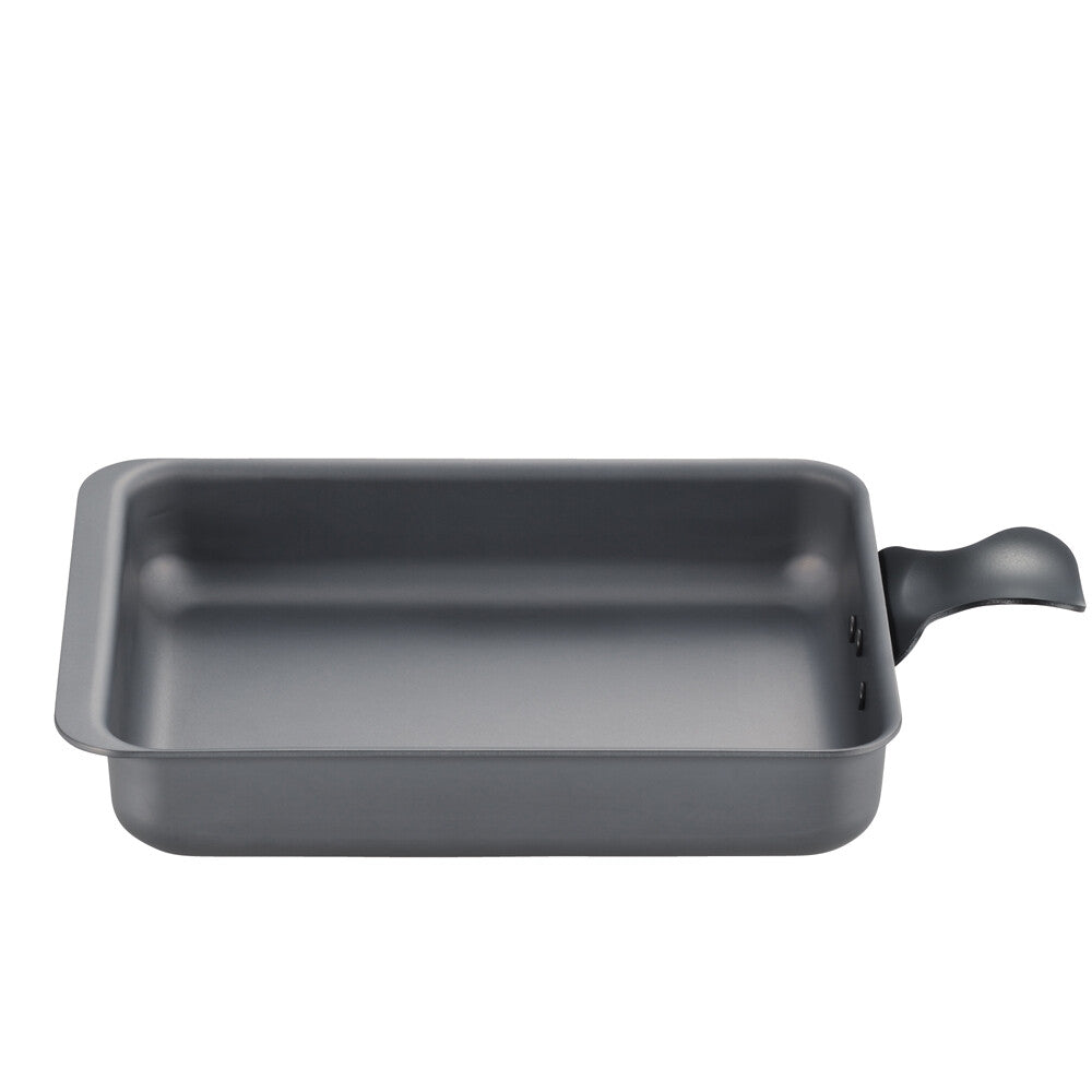 Tanabe Kanagu Nitrided Iron Grill Plate with Wooden Base 5717