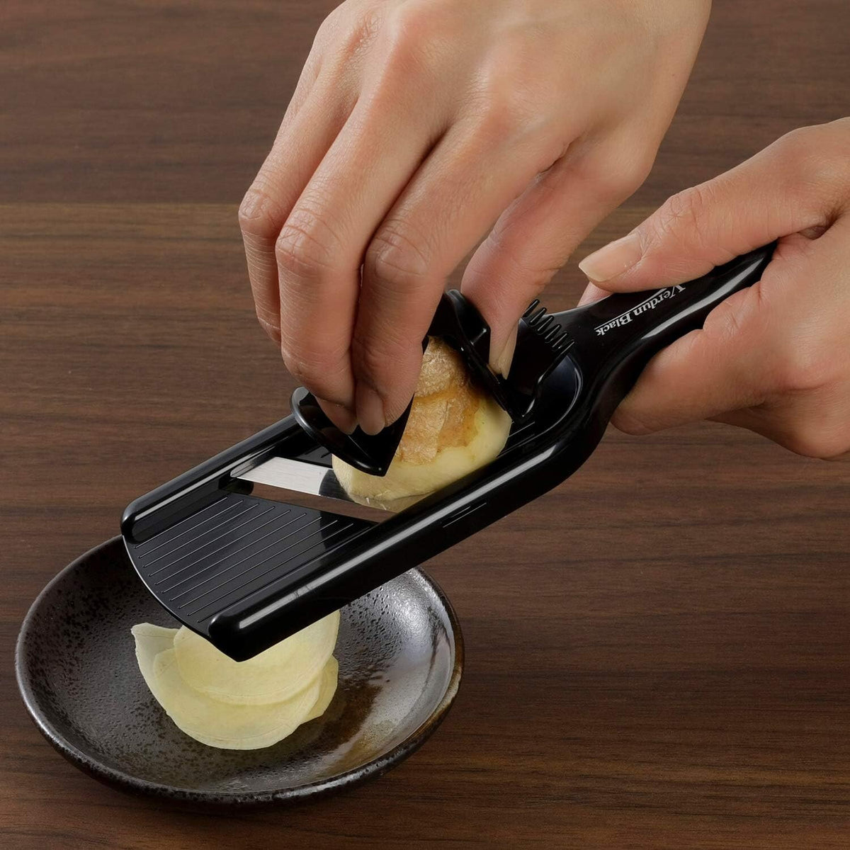 Shimomura Verdun Black Mini Mandoline Slicer with Hand Guard VB-607