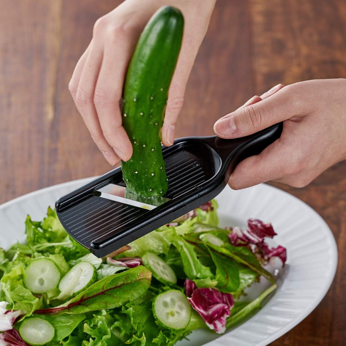 Shimomura Verdun Black Mini Mandoline Slicer with Hand Guard VB-607