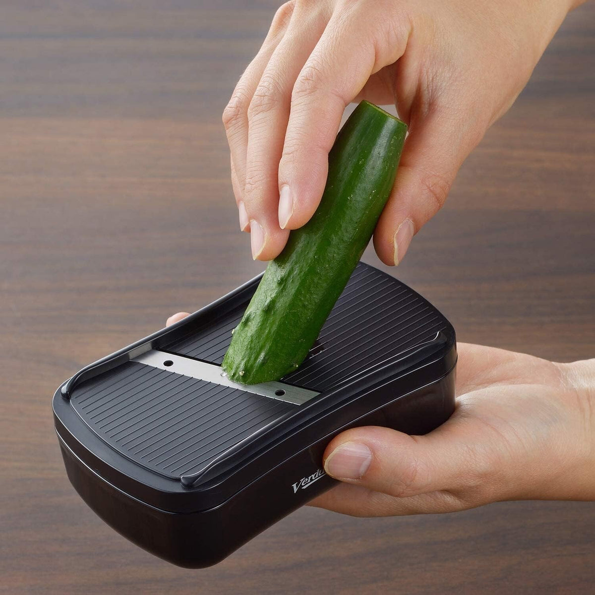 Shimomura Verdun Black Mini Grater and Julienne Slicer with Container VB-627