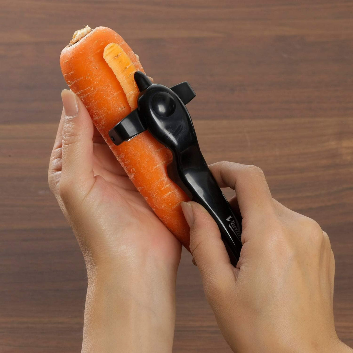 Shimomura Verdun Black Vertical and Horizontal Peeler VB-601