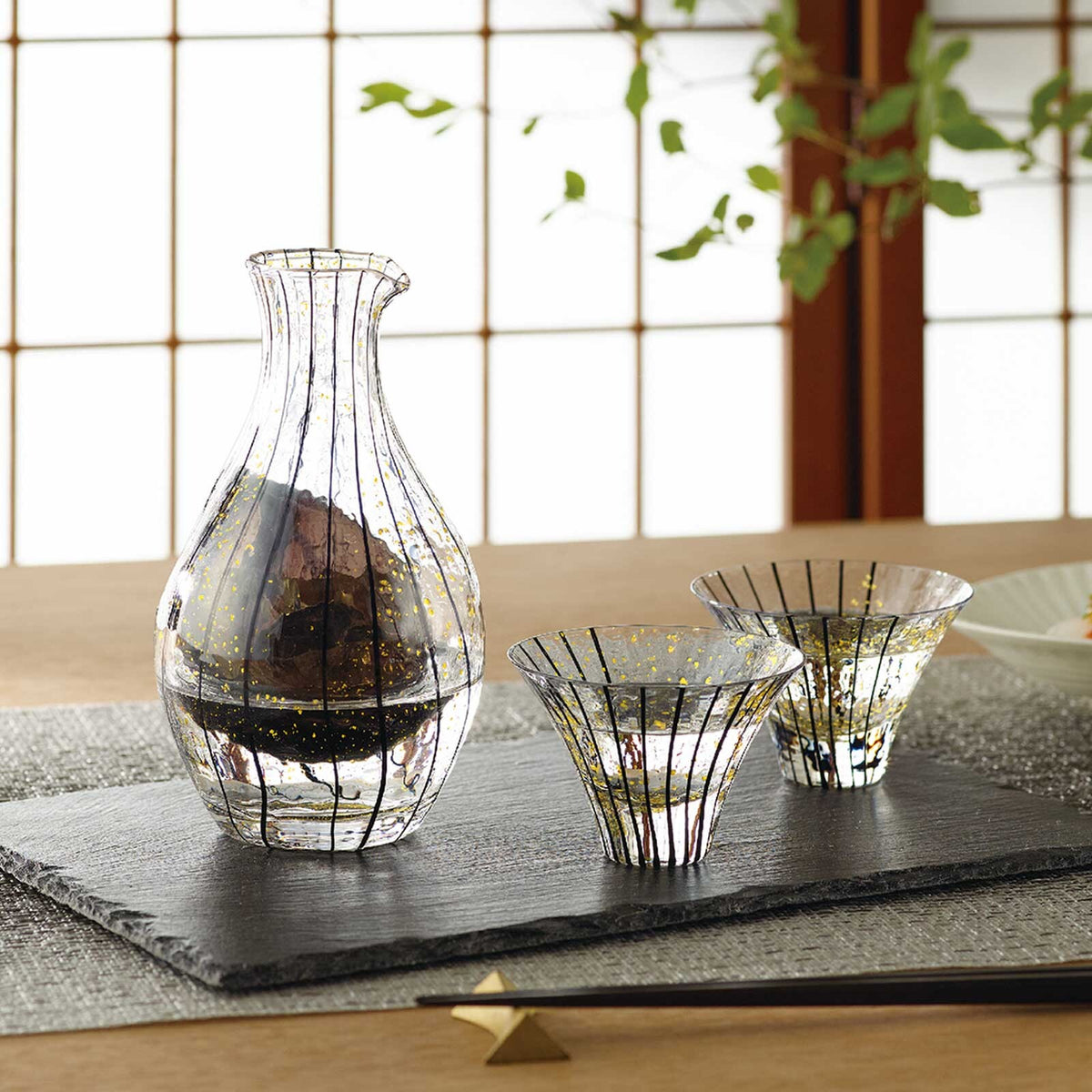 Toyo-Sasaki Glass Yachiyogama Cold Sake Carafe, Moon Viewing