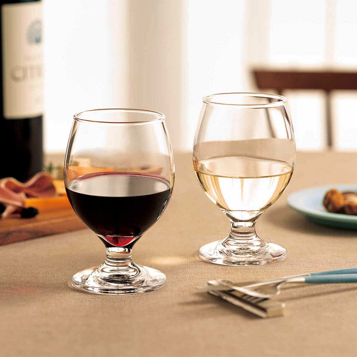 Toyo-Sasaki Glass Wine Glass Set