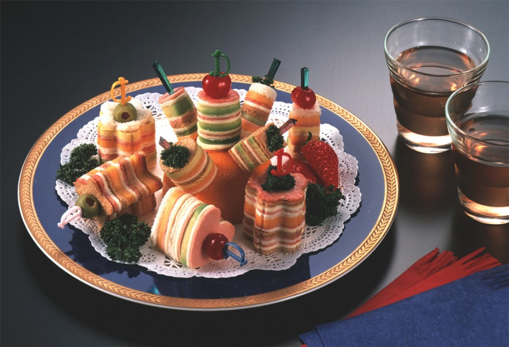 Tiger Crown La Canape Maker with Storage Container 2268