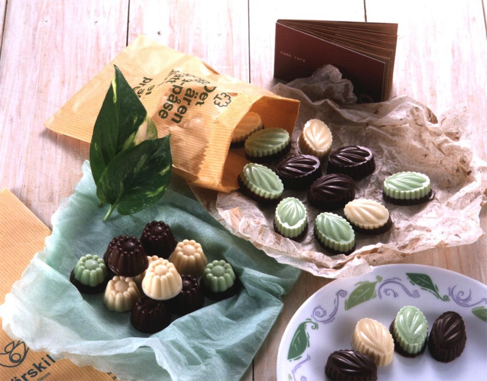 Tiger Crown Chocolate Bonbon Mold Leaf 1156