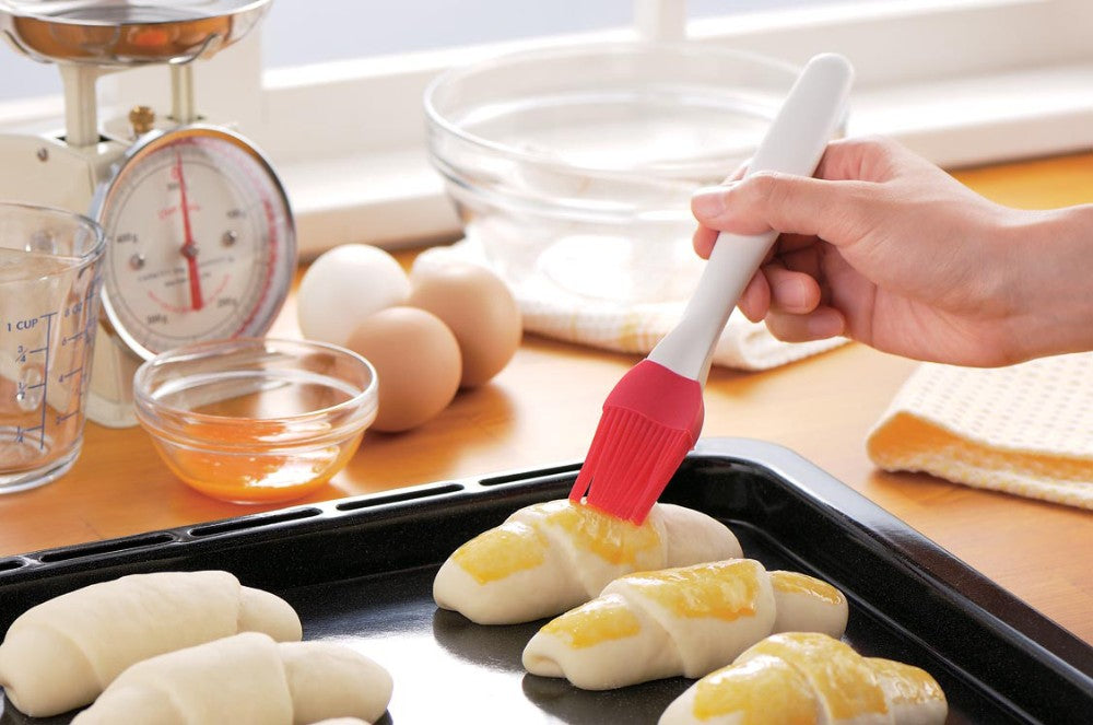 Tiger Crown Silicone Pastry Basting Brush Small 2249