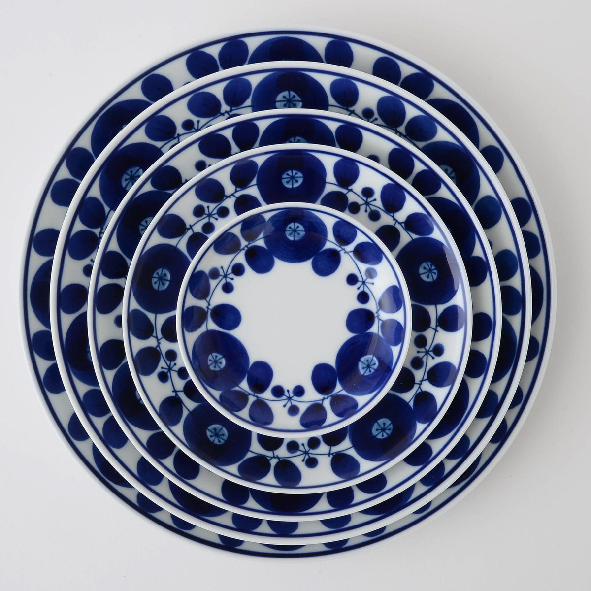 Hakusan Porcelain Bloom Wreath Plate SS Hasami Ware