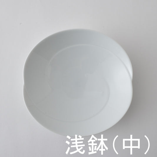 Hakusan Porcelain Tomoe Shallow Bowl Medium White Hasami Ware