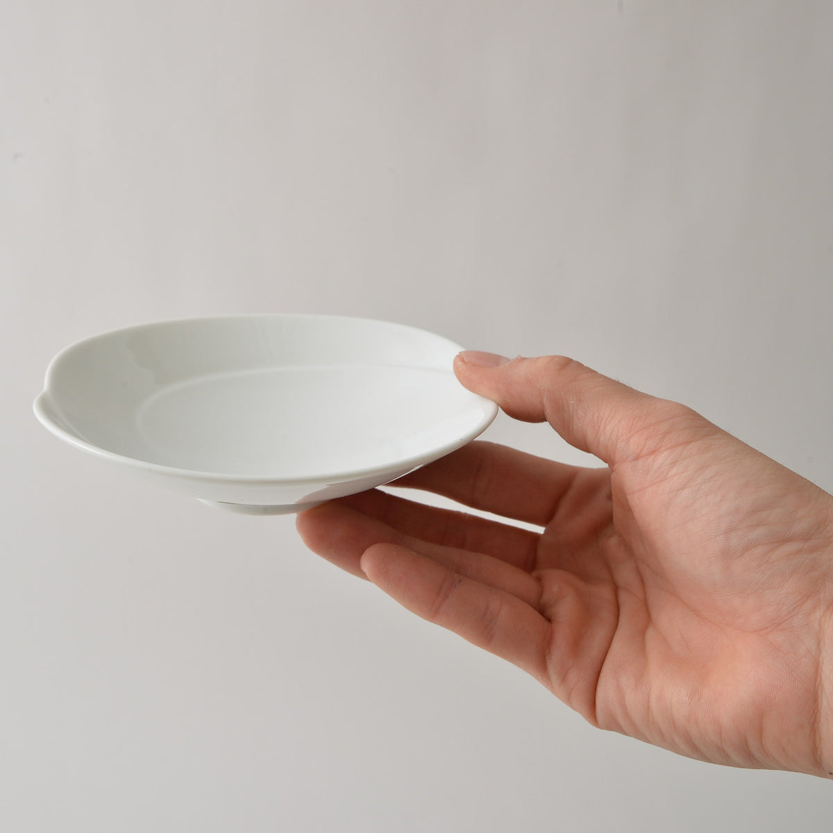 Hakusan Porcelain Tomoe Condiment Bowl White Hasami Ware