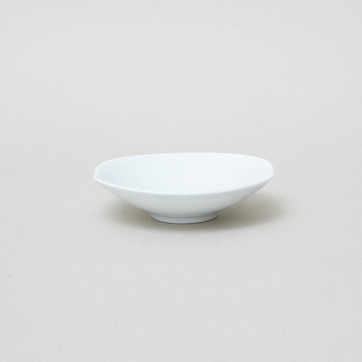 Hakusan Porcelain Tomoe Condiment Bowl White Hasami Ware