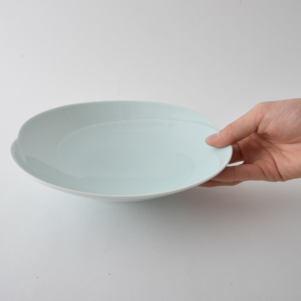 Hakusan Porcelain Hasami Tomoe Multi-Use Shallow Bowl Blue-White Glaze